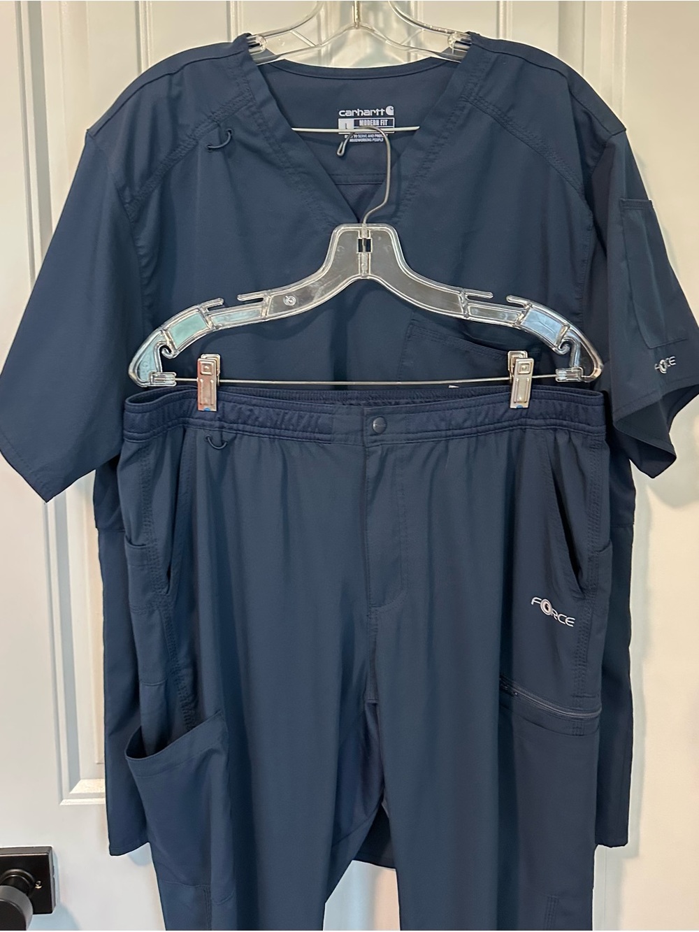 Carhartt Navy Blue Medical Scrub Set - Top & Pants Men’s Large